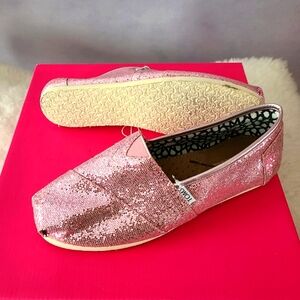 Pink Toms W10
